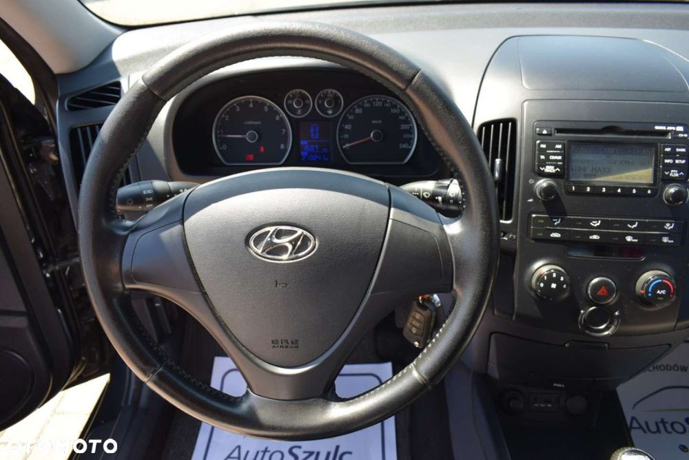 Hyundai i30 - 23