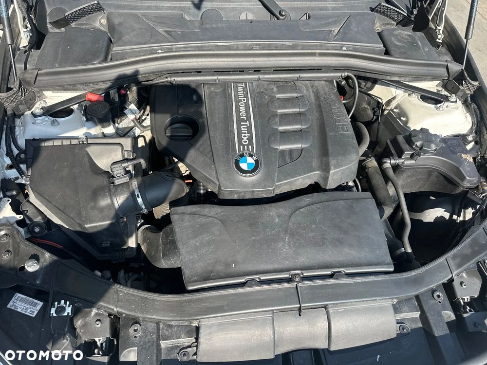 BMW X1 sDrive18d xLine - 9
