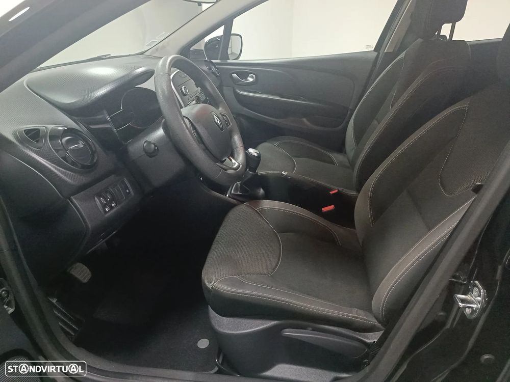 Renault Clio - 12