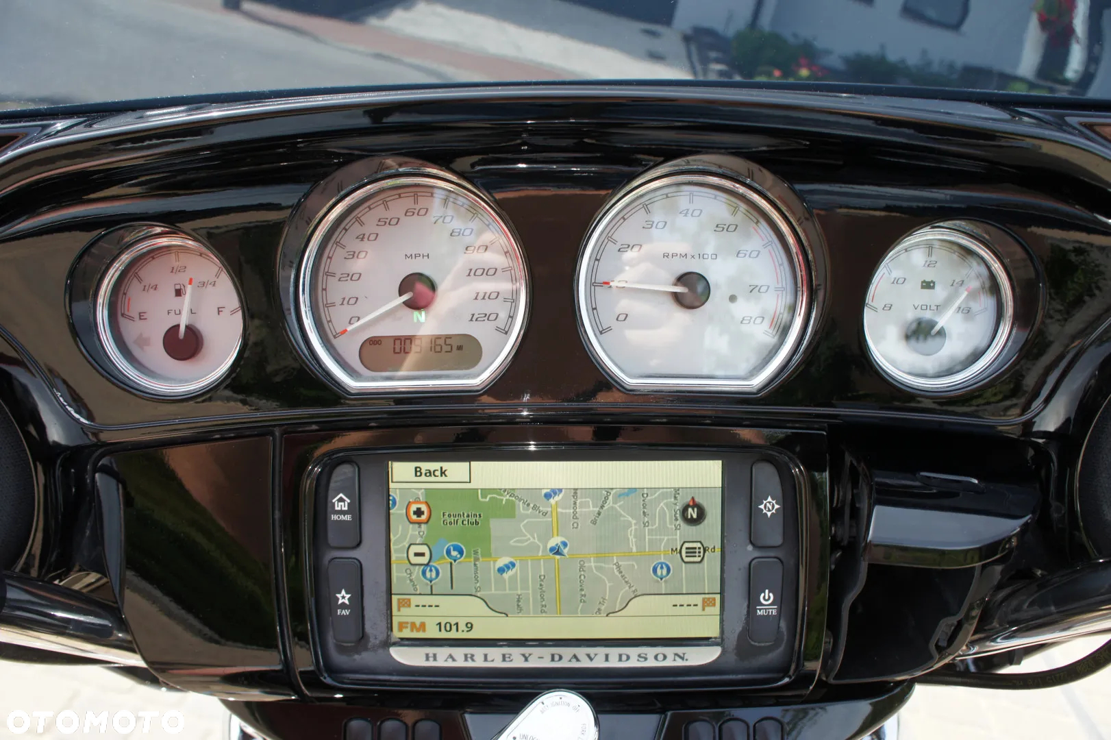 Harley-Davidson Touring Street Glide - 20