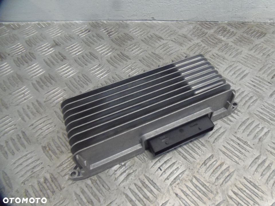 AUDI A5 8T WZMACNIACZ RADIA AUDIO 8T0035223J 8T0035223AH - 1