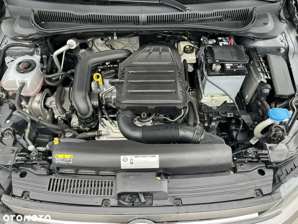 Volkswagen Polo - 12