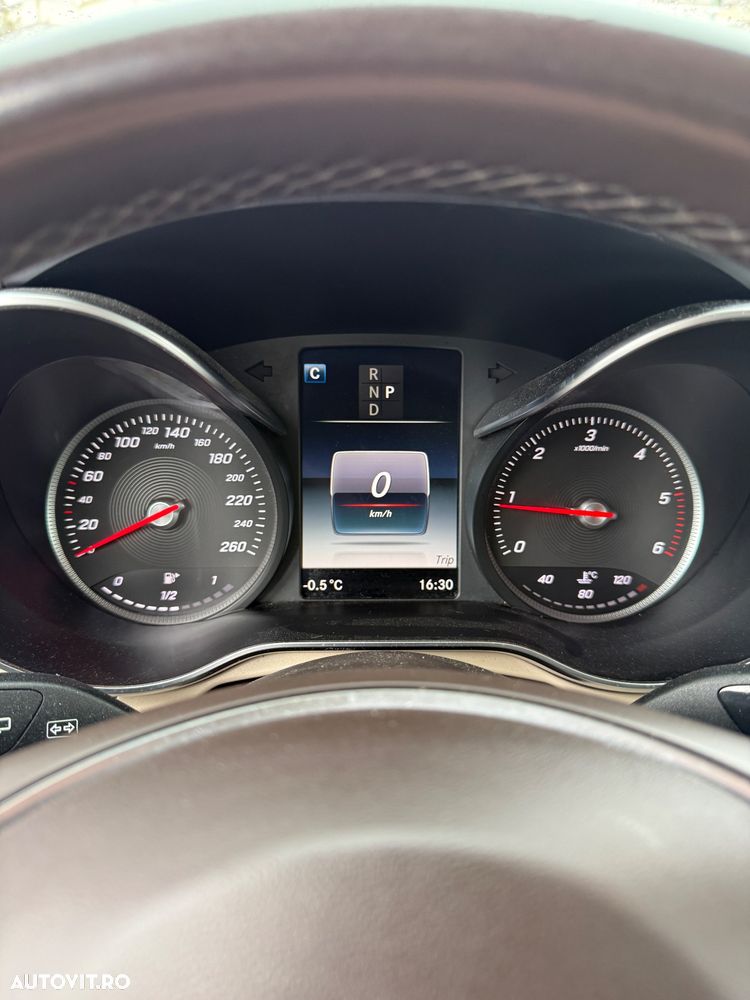 Mercedes-Benz GLC - 7