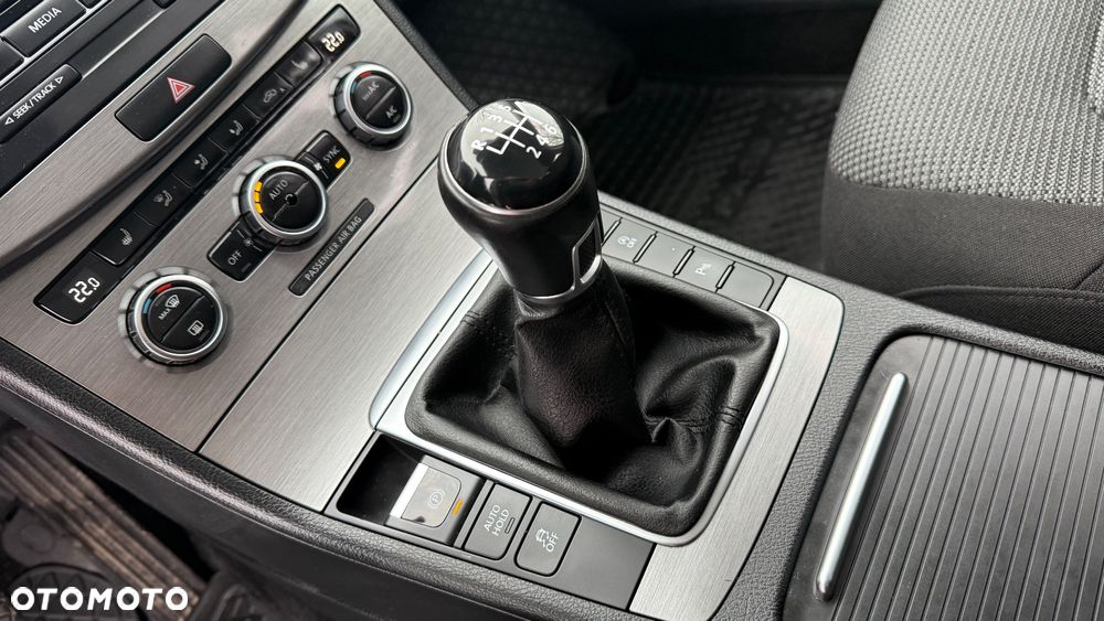 Volkswagen Passat 2.0 Blue TDI SCR Comfortline - 22