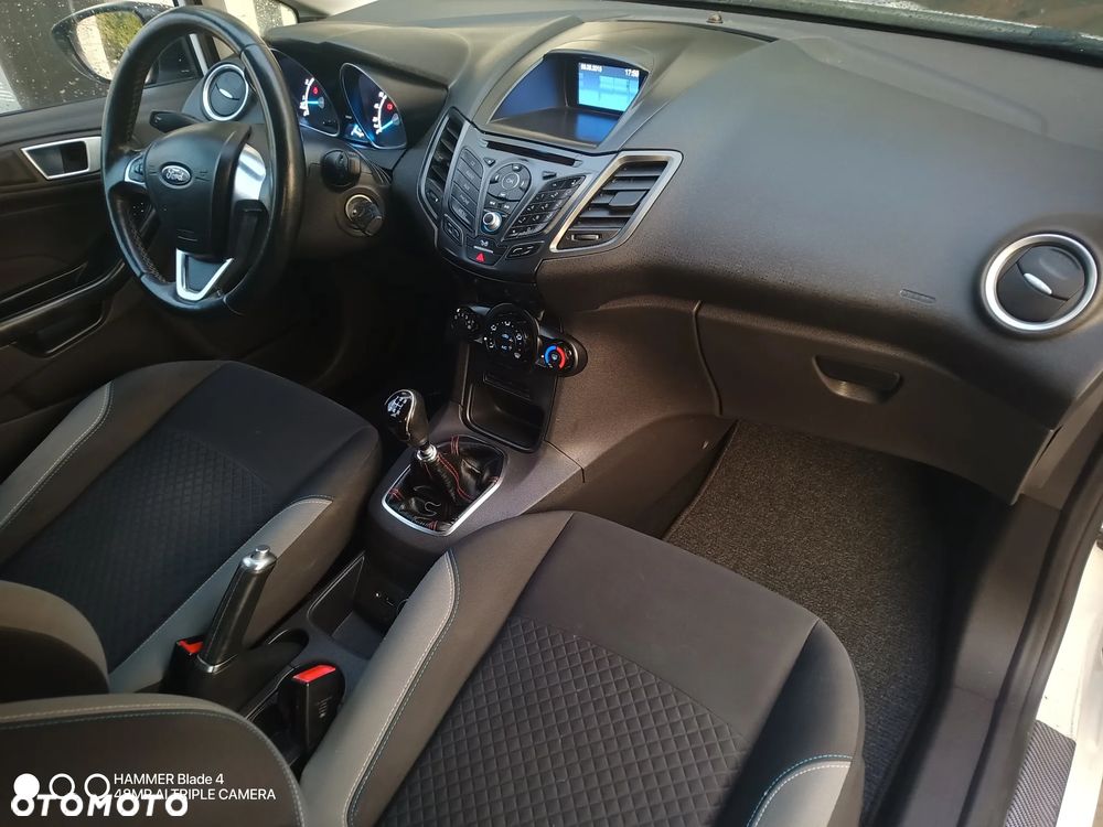 Ford Fiesta 1.25 SYNC Edition - 25