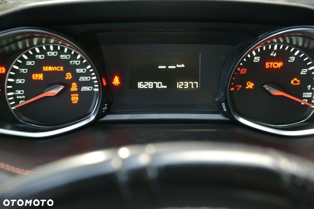 Peugeot 308 - 11