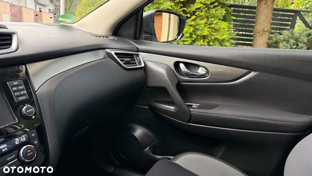 Nissan Qashqai 1.6 DIG-T Tekna - 27