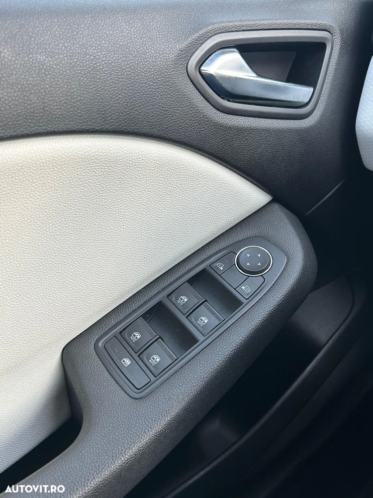 Renault Clio V 1.0 TCe 90 X-Tronic Techno - 15