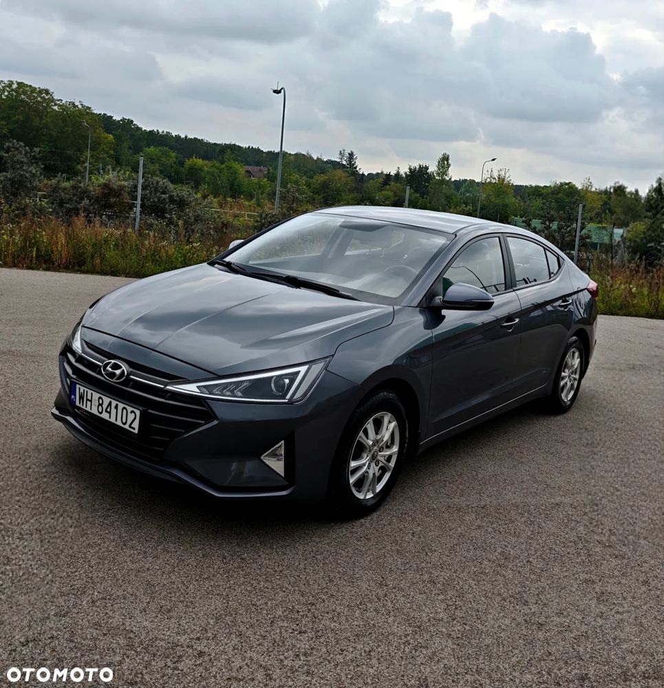 Hyundai Elantra 1.6 Classic Plus - 1