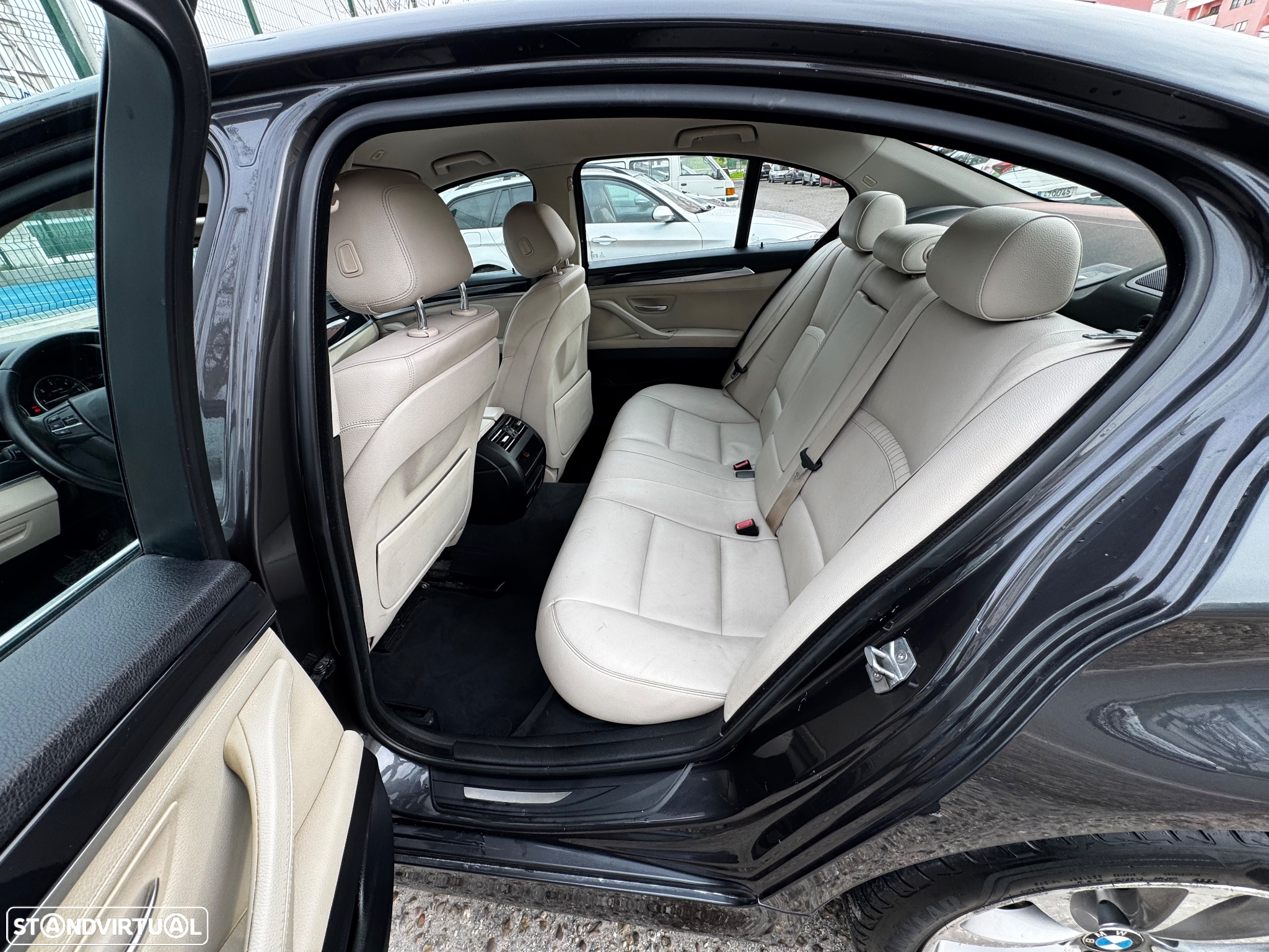 BMW 520 d Line Luxury Auto - 11