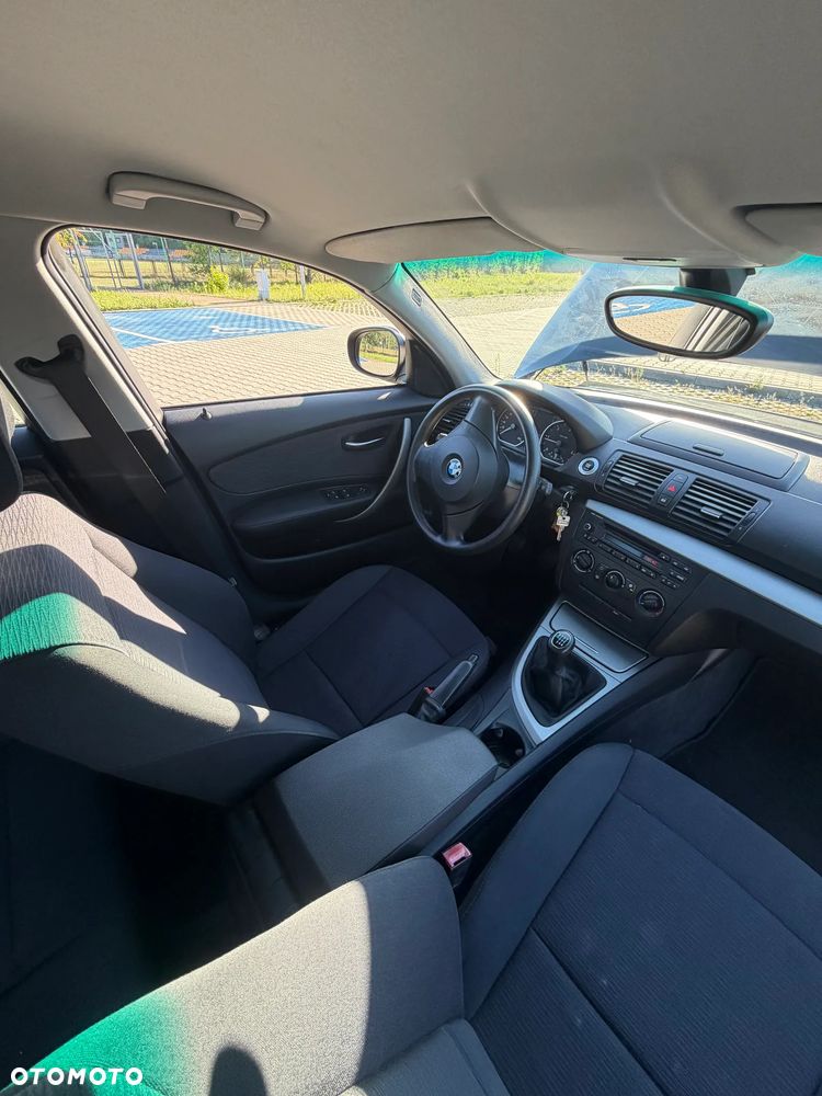 BMW Seria 1 - 15