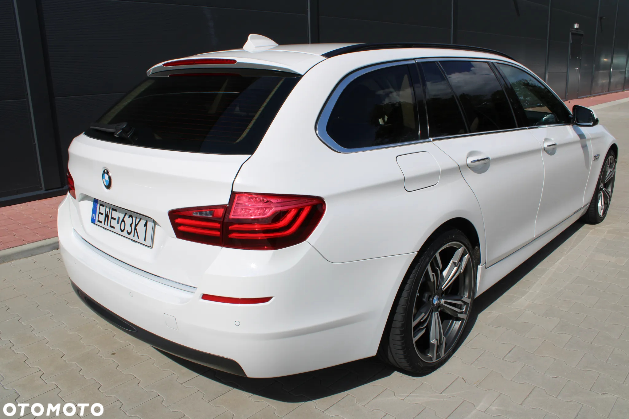 BMW Seria 5 520d Luxury Line - 4