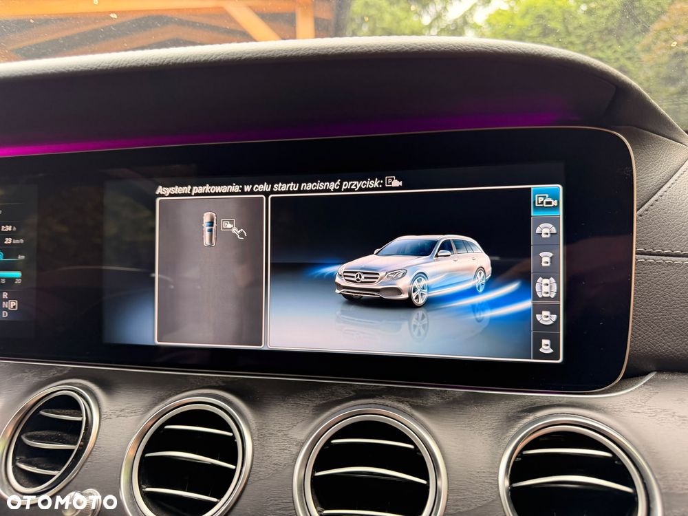 Mercedes-Benz Klasa E 220 d 9G-TRONIC - 28