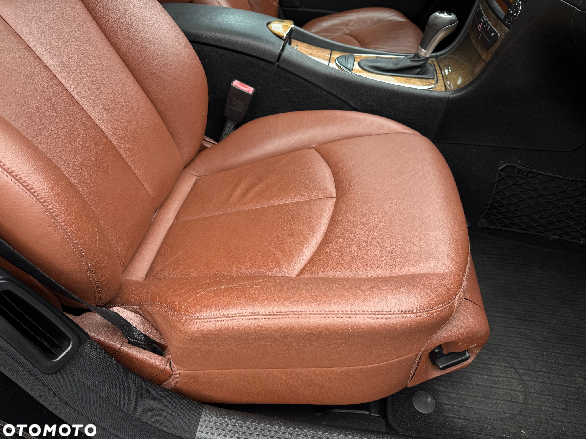 Mercedes-Benz Klasa E 200 T CDI 7G-TRONIC Avantgarde - 26