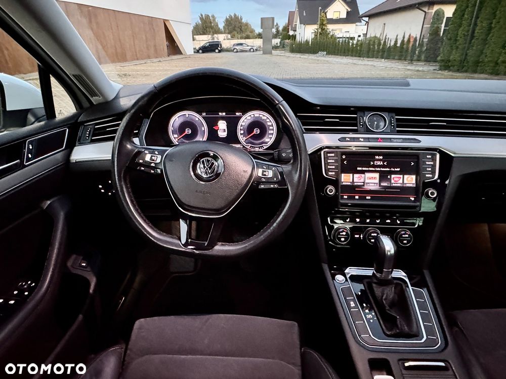 Volkswagen Passat - 9