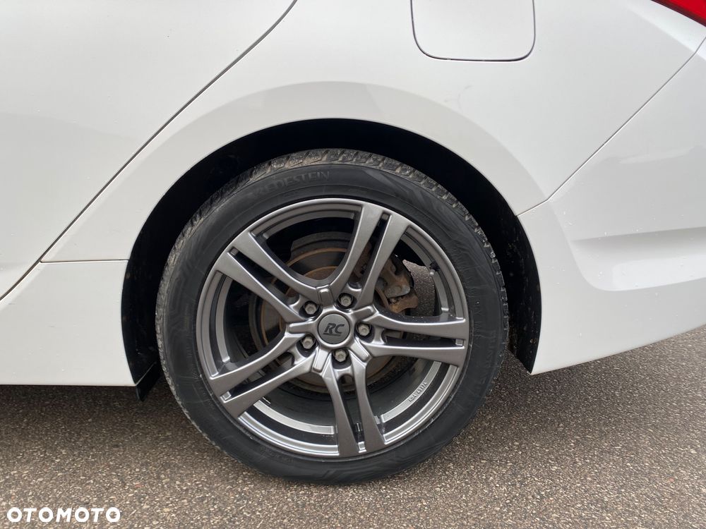 Hyundai i40 i40cw 1.6 Fifa World Cup Edition - 19