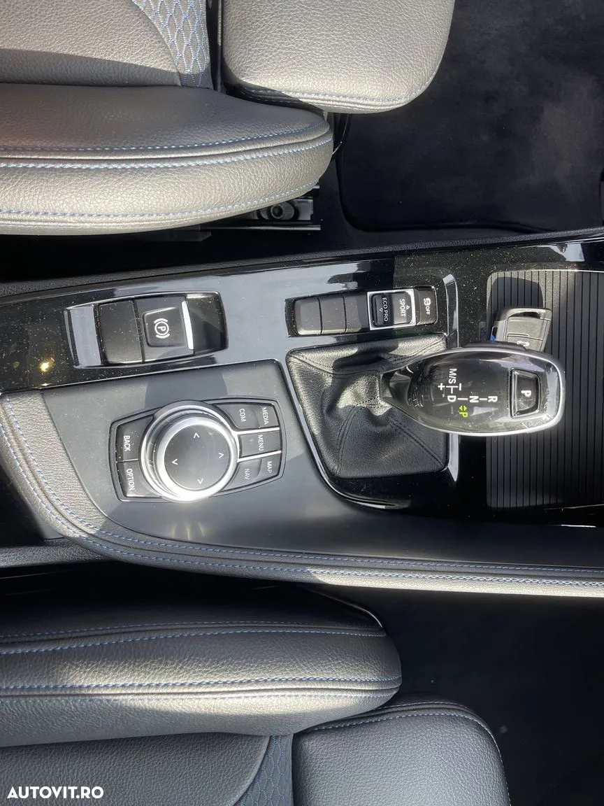 BMW X1 - 11