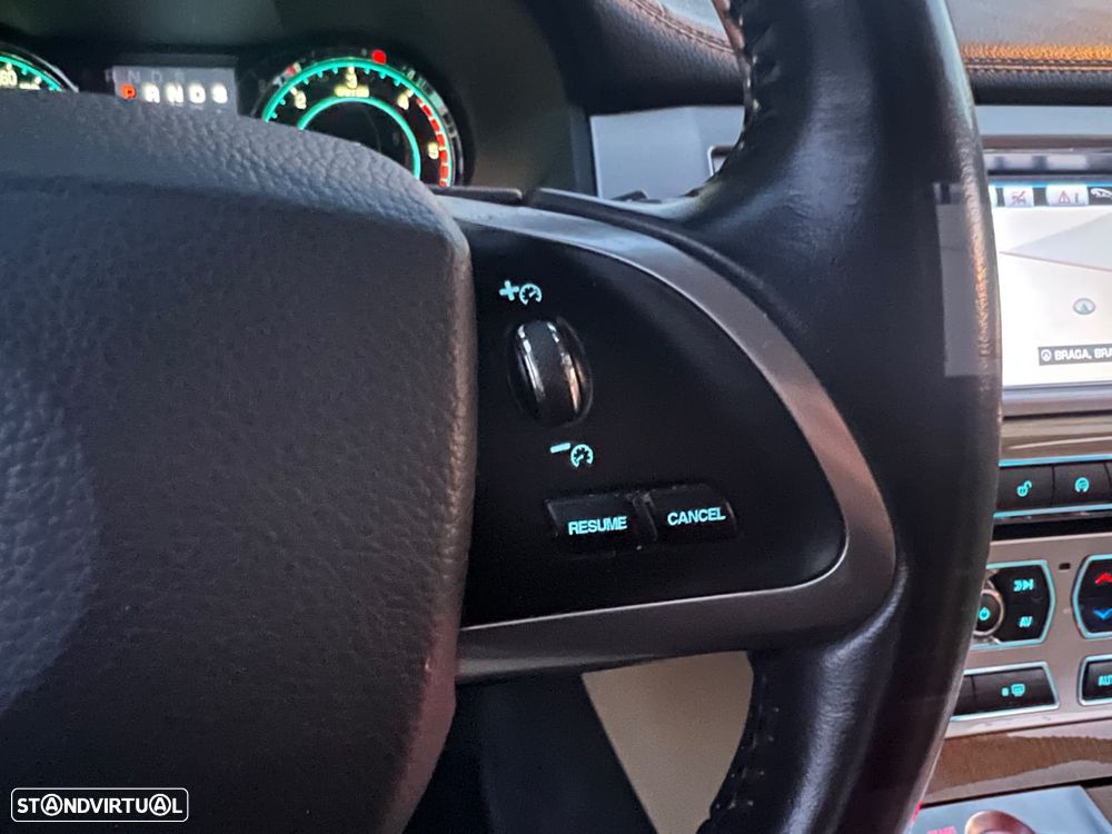 Jaguar XF Sportbrake 2.2 D Premium Luxury - 13