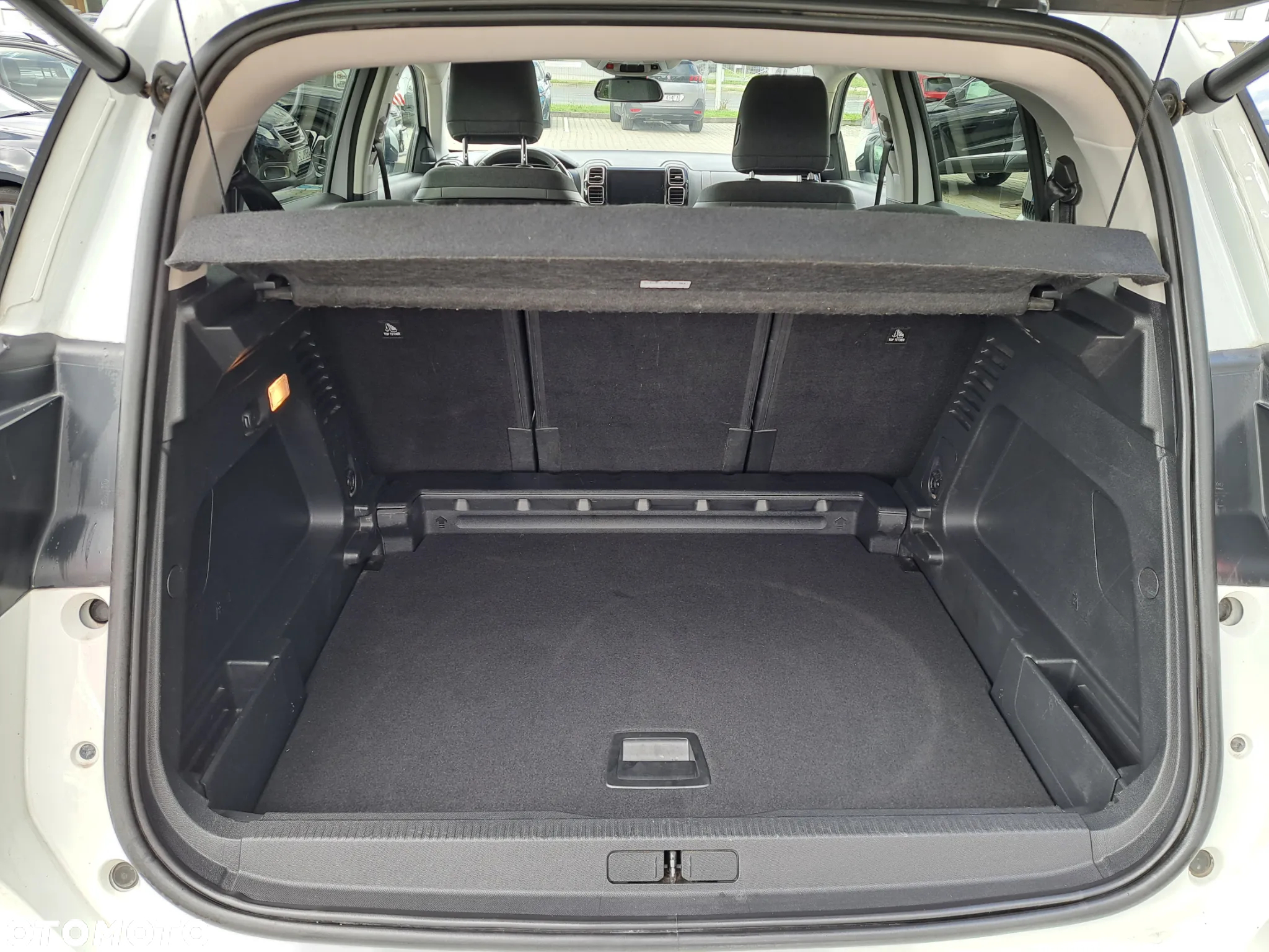 Citroën C5 Aircross 1.6 PureTech Shine EAT8 - 17