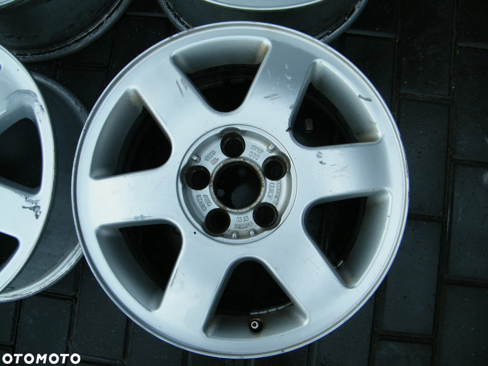 Felgi aluminiowe alufelgi komplet 5x100 ET38/ 6J x 15 otwór 56 - 5