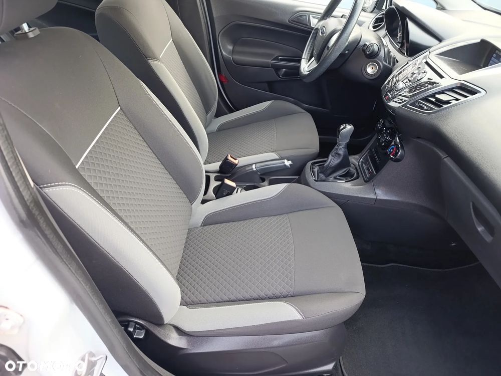 Ford Fiesta - 8
