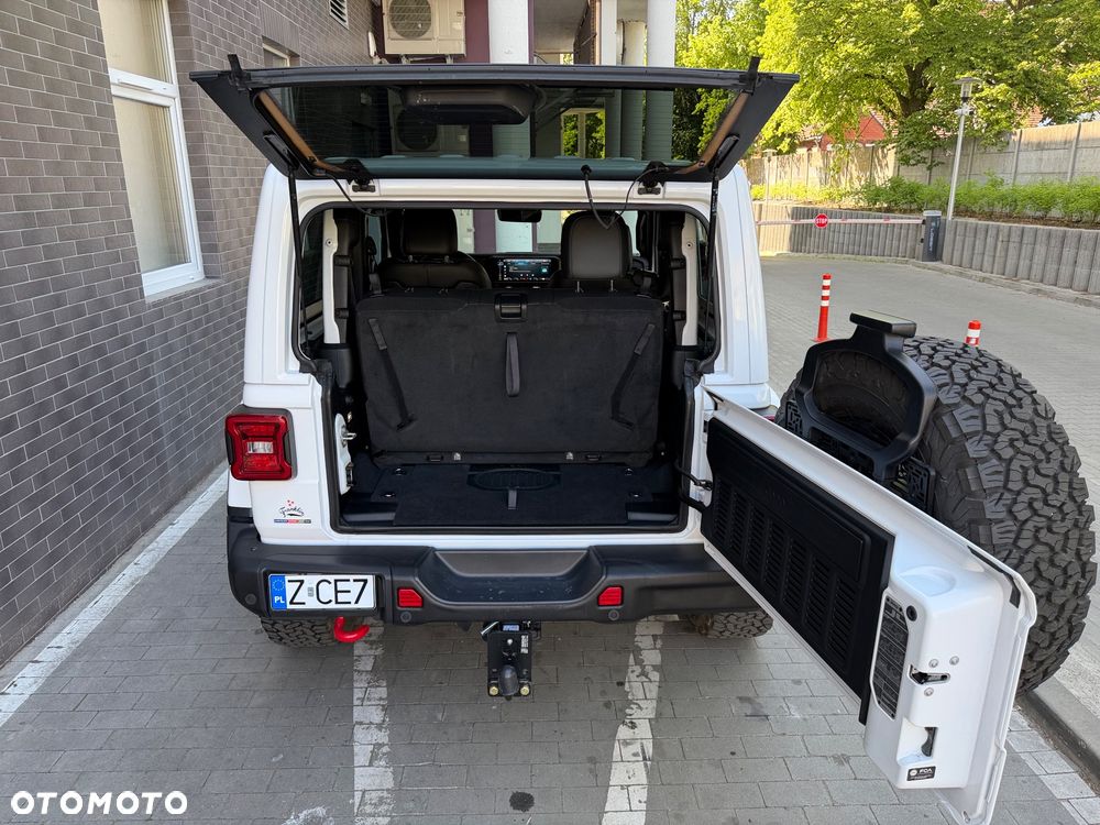 Jeep Wrangler - 35