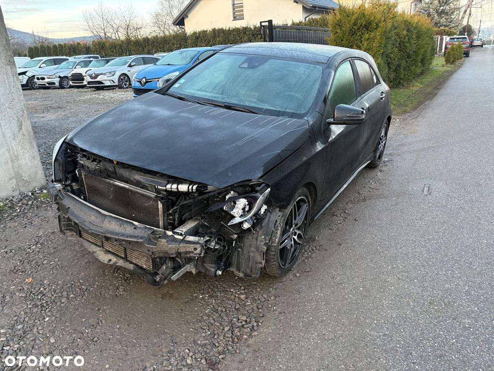 Mercedes-Benz Klasa A 180 d 7G-DCT AMG Line - 6