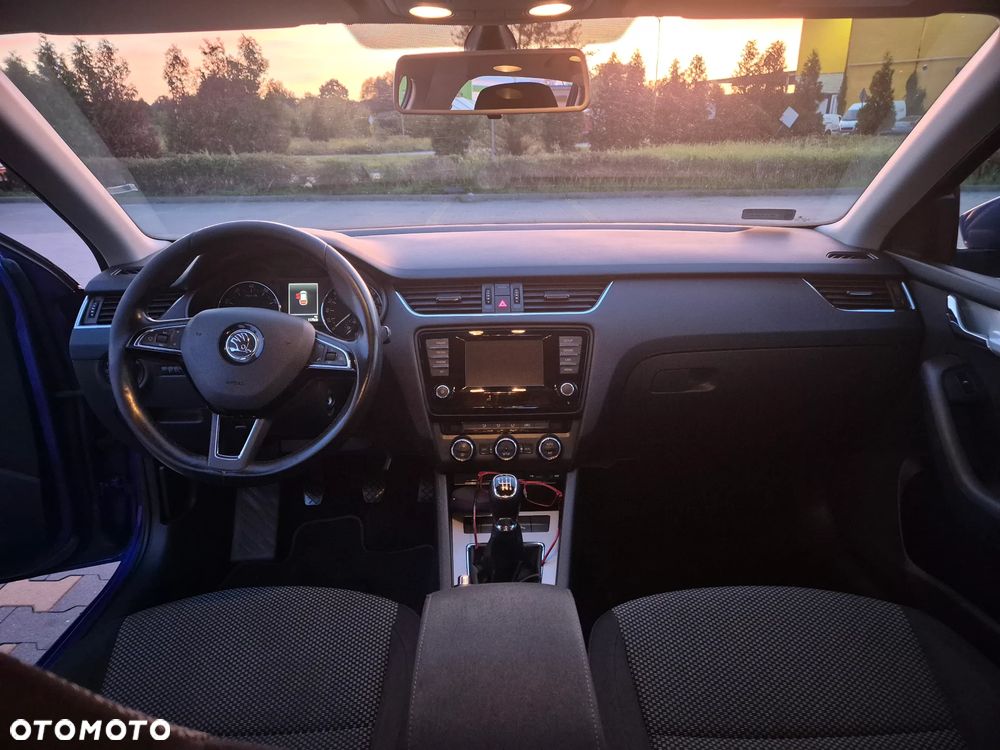 Skoda Octavia 1.4 TSI Ambition - 6