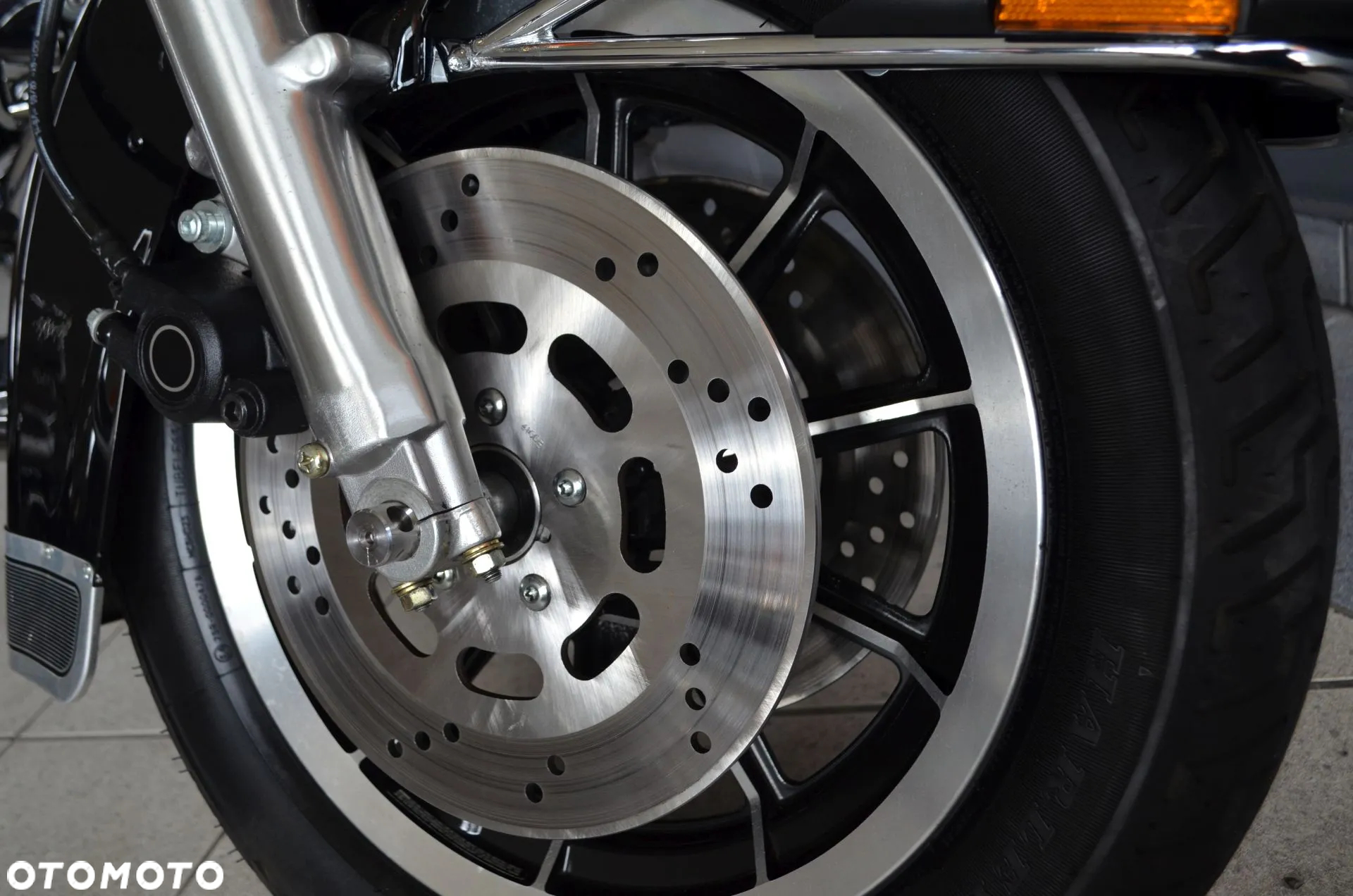 Harley-Davidson Touring Road King - 19