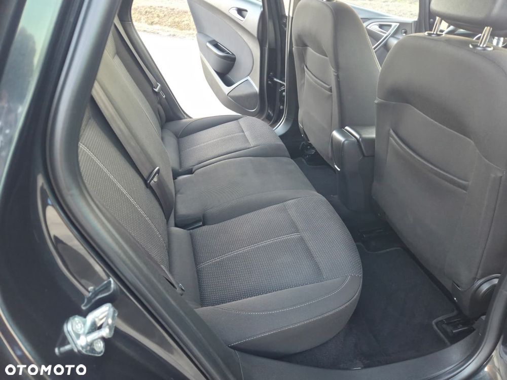 Opel Astra - 17