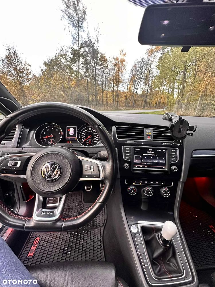 Volkswagen Golf VII 2.0 TSI BMT GTI - 15