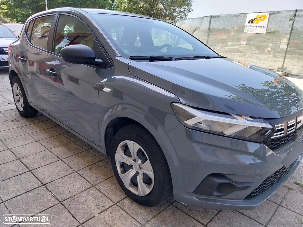 Dacia Sandero 1.0 TCe Stepway Essential - 1
