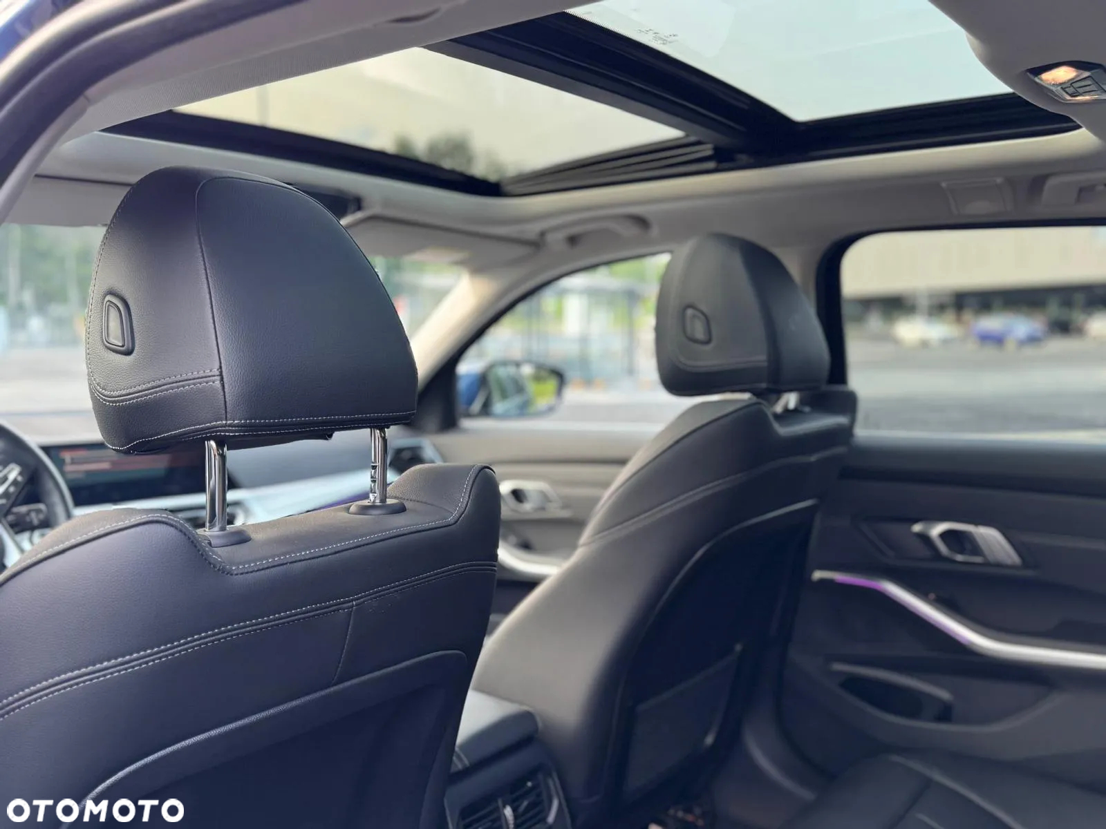 BMW Seria 3 320d xDrive Luxury Line sport - 12