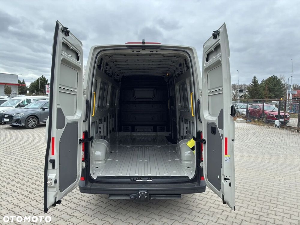 Volkswagen Crafter 35 Furgon L4H3, 2.0BiTDI 177KM, 4490mm, Wysoki dach - 11