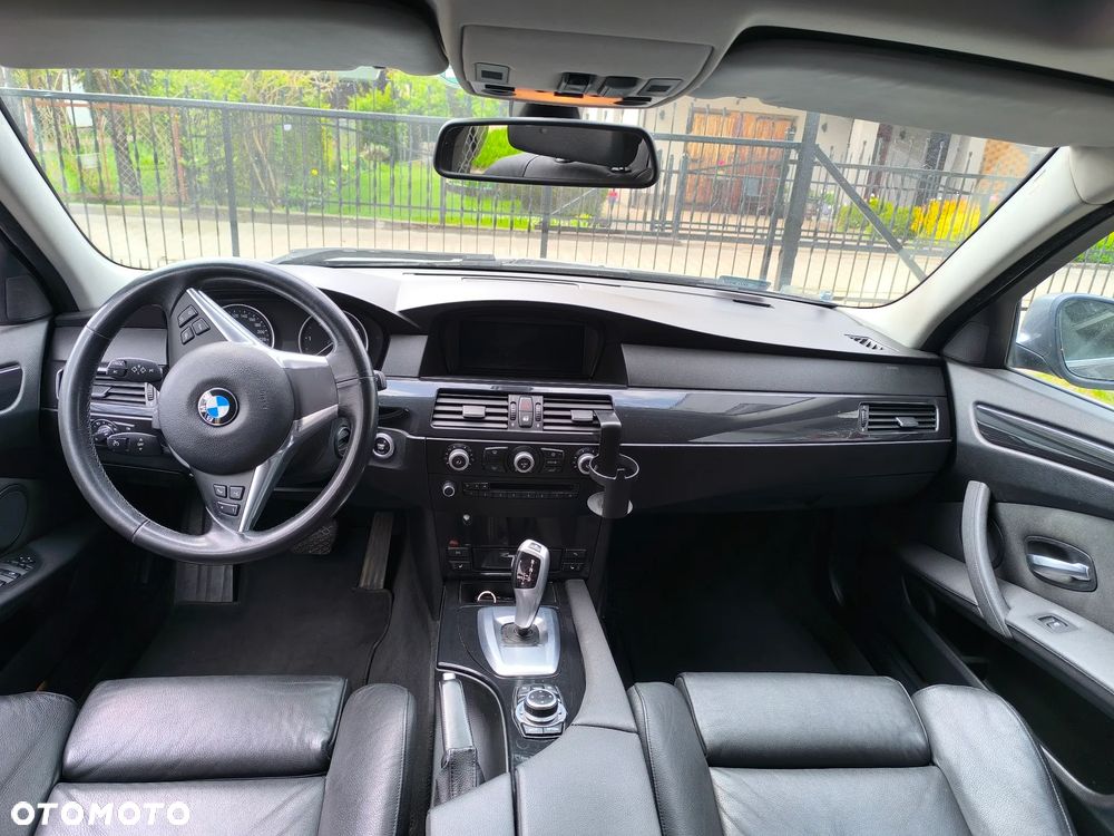 BMW Seria 5 520d - 11