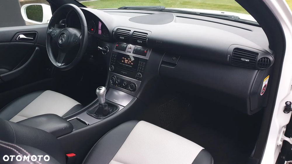 Mercedes-Benz CLC 200 Kompressor Special Edition - 21