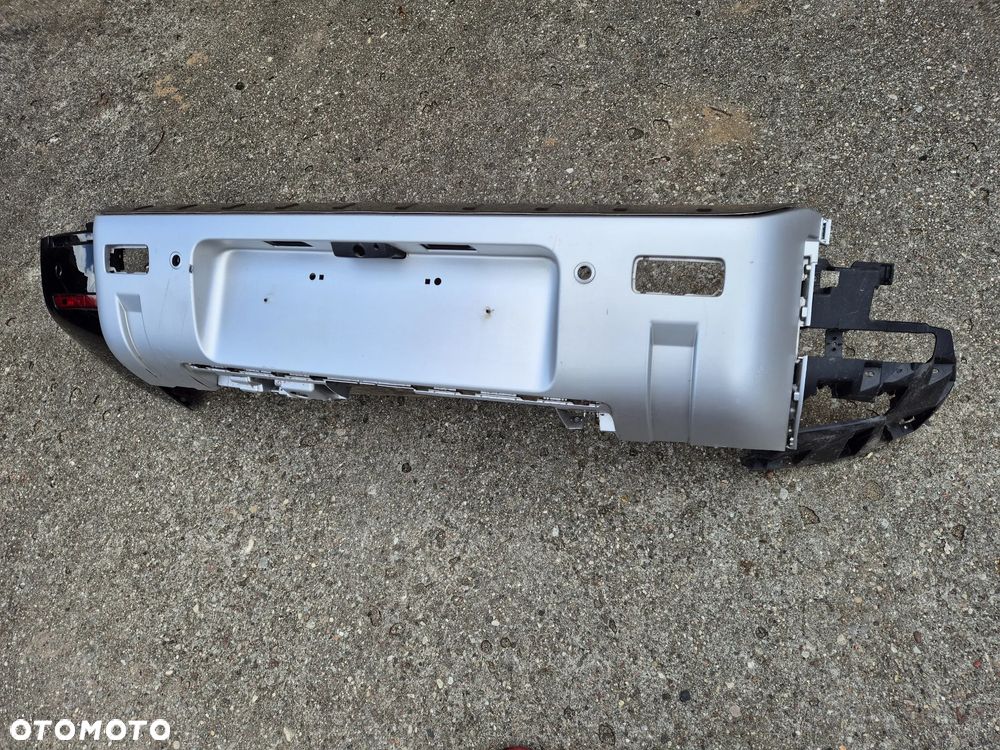 Land Rover Defender II 90 L663 20- zderzak tylny odblask - 2