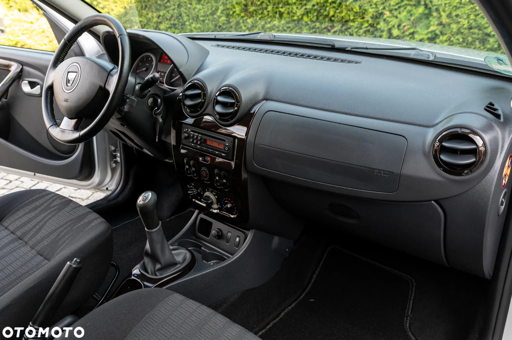 Dacia Duster 1.6 16V 4x2 Prestige - 26