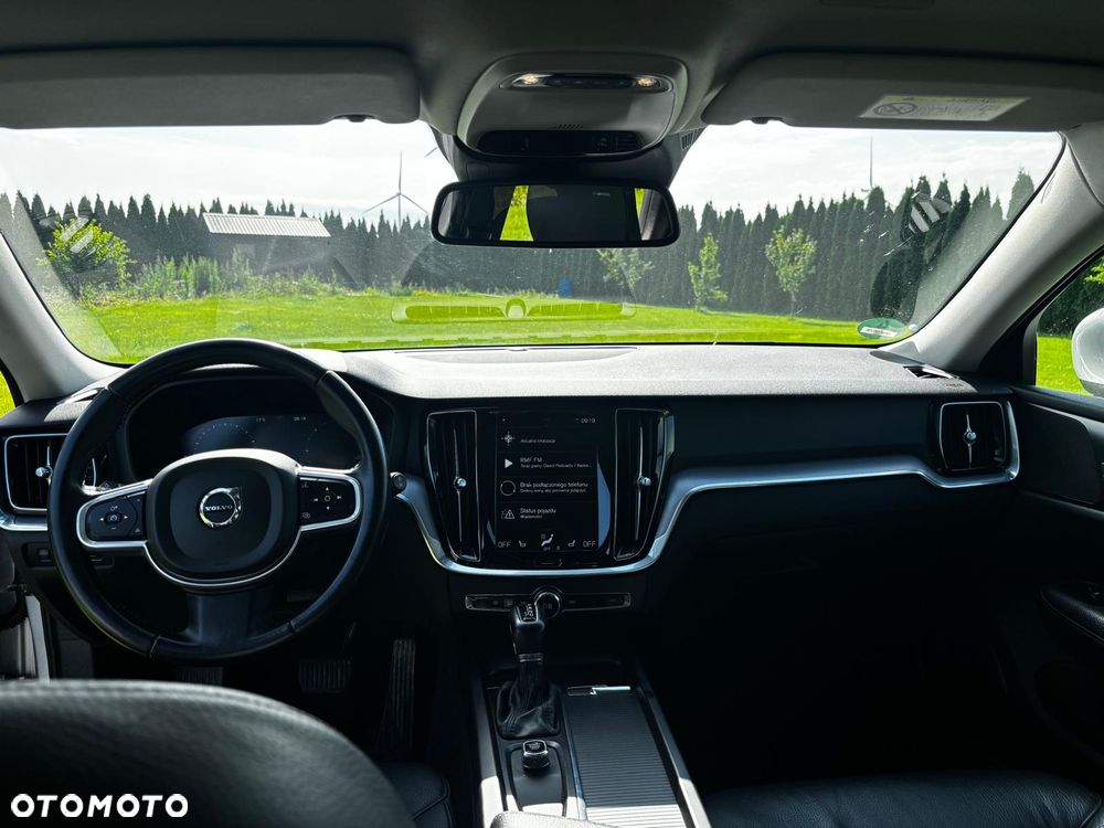 Volvo V60 D3 Momentum Pro - 12
