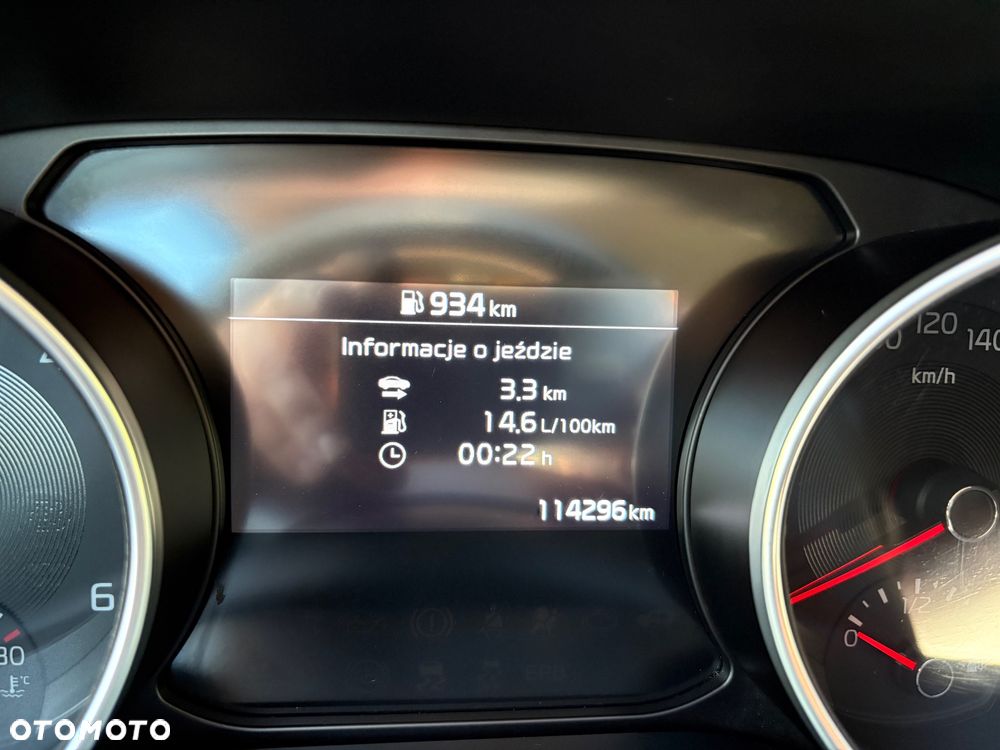 Kia Ceed - 38
