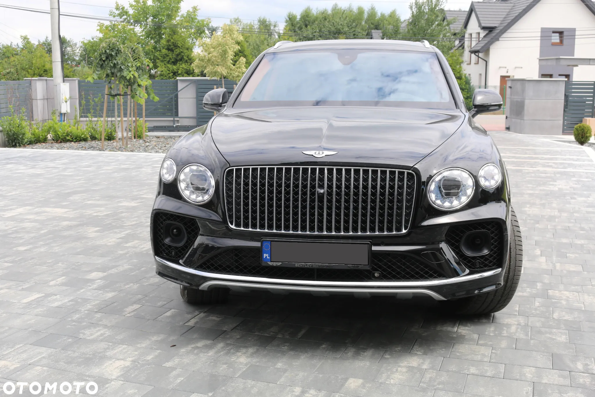 Bentley Bentayga - 3
