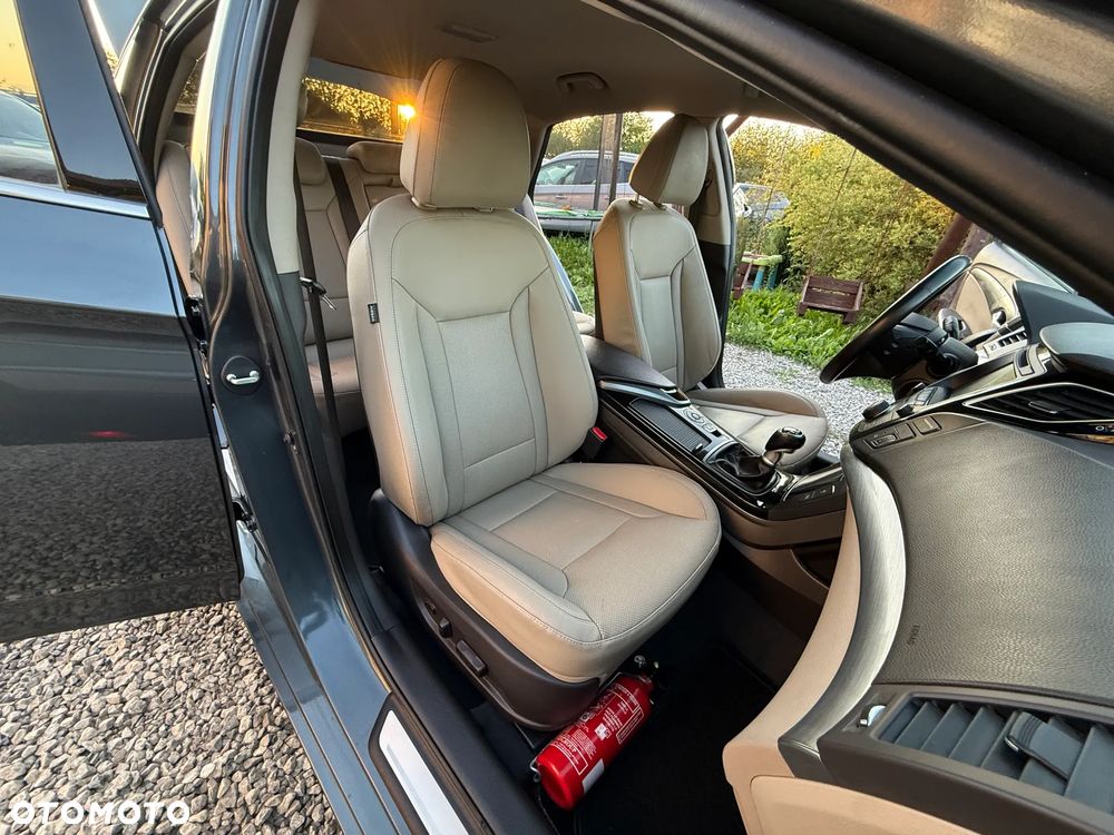 Hyundai i40 Kombi 1.7 CRDi Premium - 23