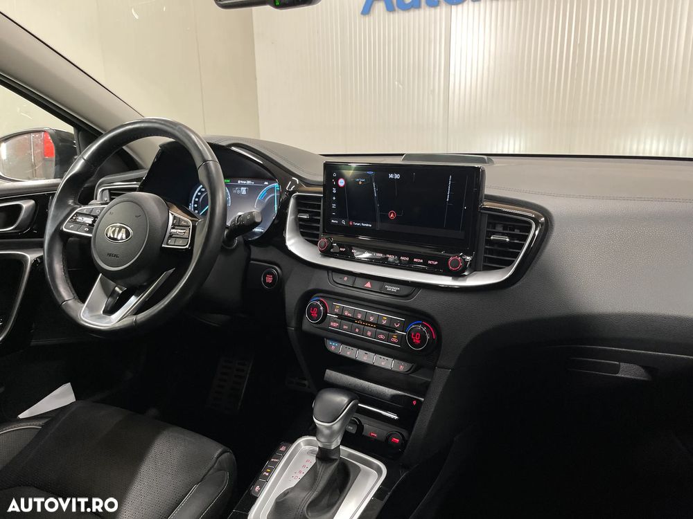 Kia Ceed 1.6 GDI DCT OPF Platinum - 10