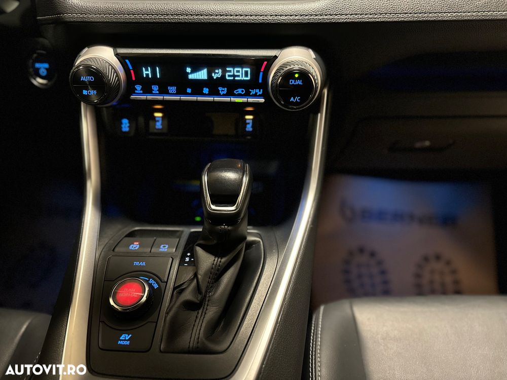 Toyota RAV4 2.5 4x4 Black Edition - 9