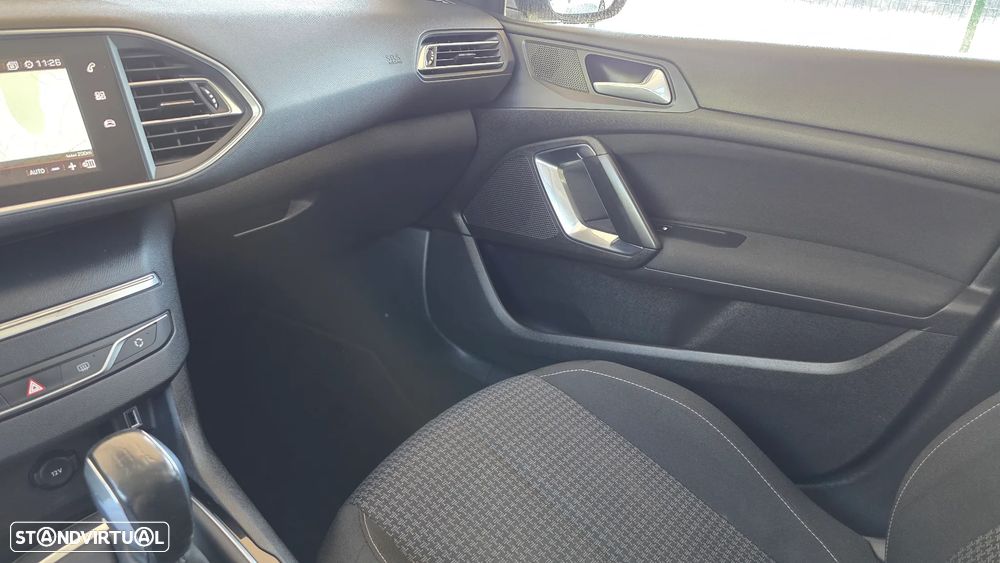 Peugeot 308 SW 1.6 BlueHDi Style - 27