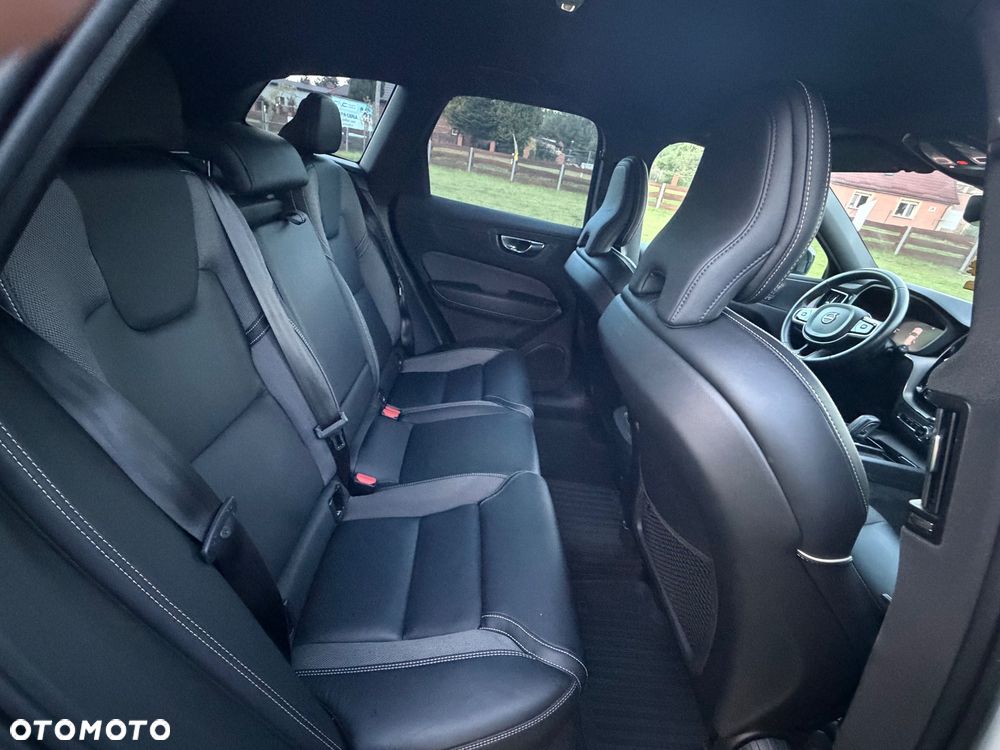 Volvo XC 60 B4 B R-Design - 20