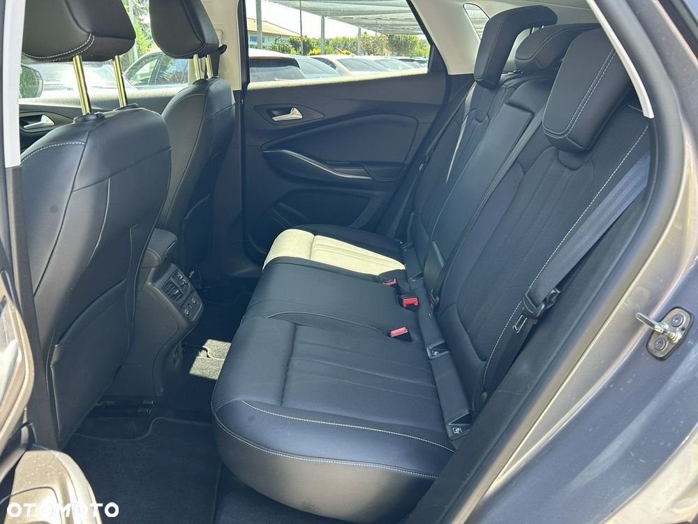 Opel Grandland X - 18