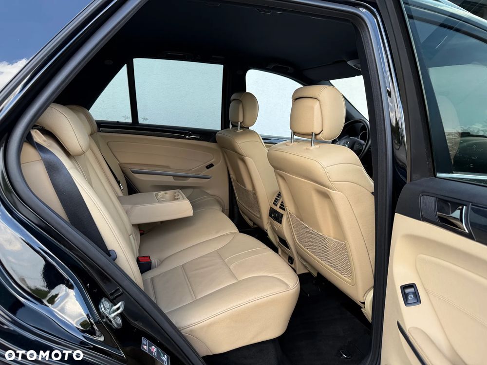 Mercedes-Benz ML 320 CDI 4Matic 7G-TRONIC - 22