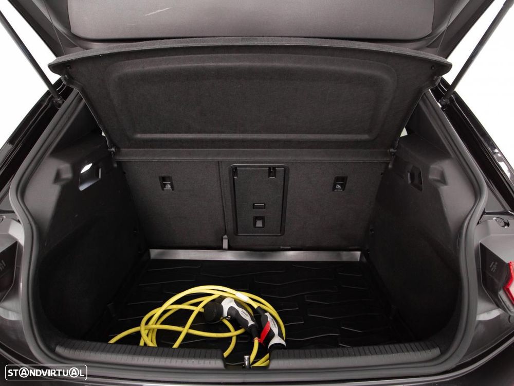 VW ID.3 58 kWh 1st - 12