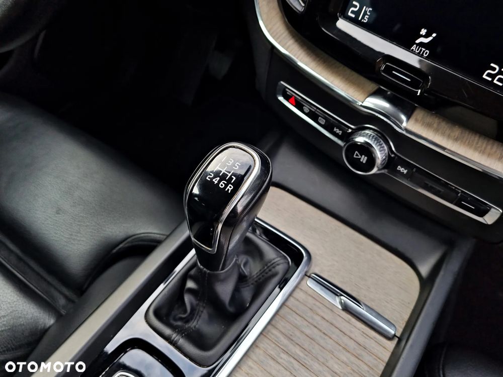 Volvo XC 60 D4 AWD Inscription - 24